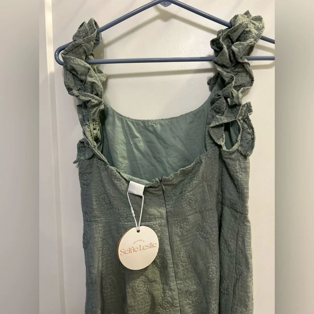 NWT Selfie Leslie Annie Ruffle Shoulder Mini Dress - Picture 8 of 11